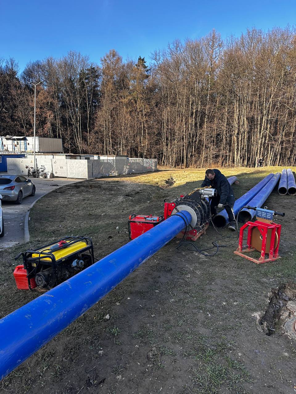 Протяжка трубы диаметром 355, общая длина прокола 450 метров